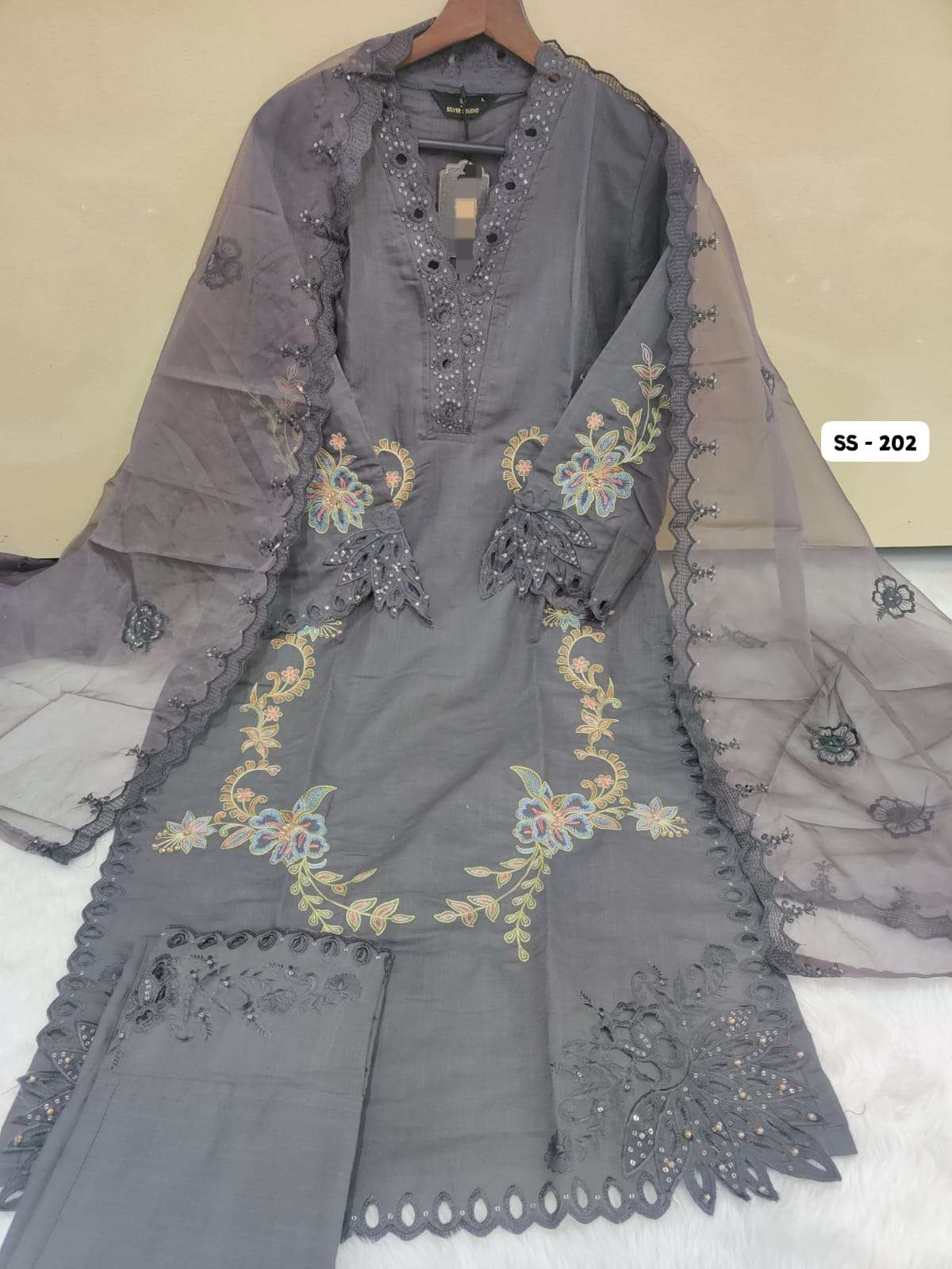 Ss - 202 Premium Cutwork Pakistani style Collection By Ready Wear